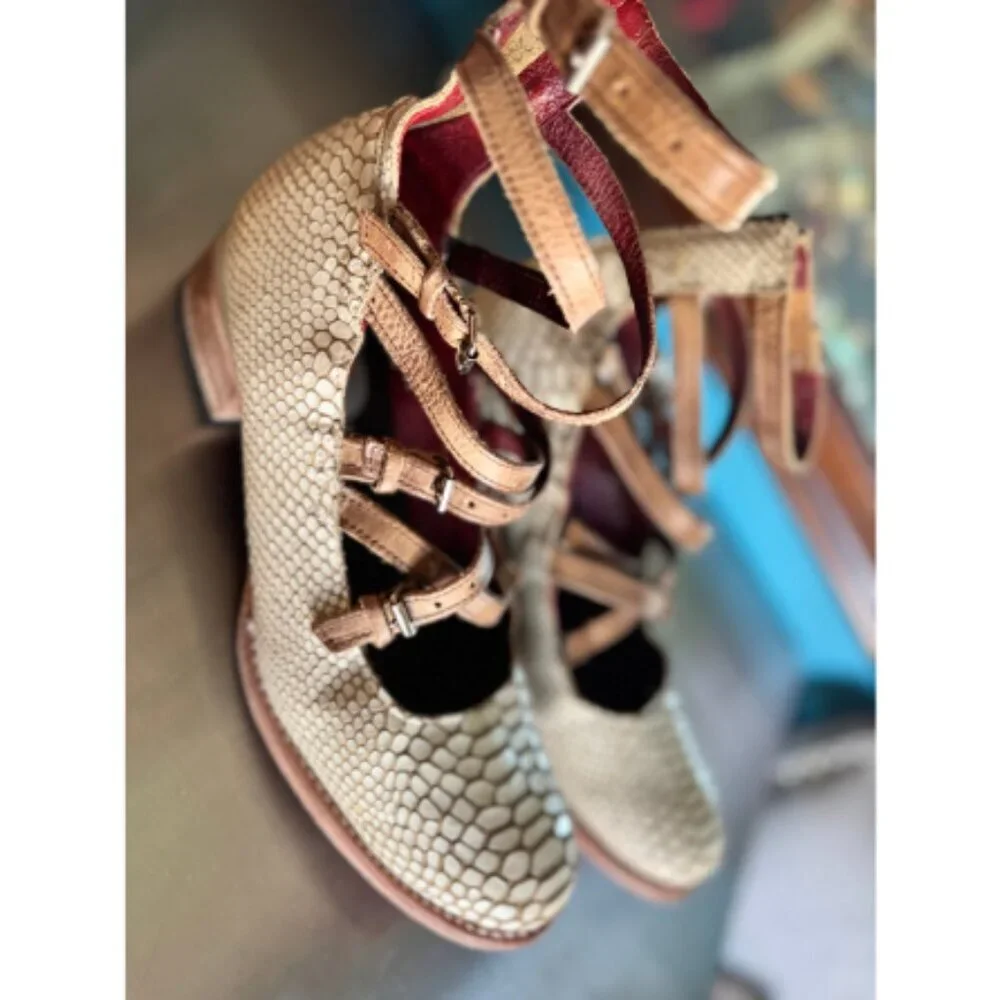 Freebird Marcel in Cream Colored Snakeskin Leather - Picture 2 of 5